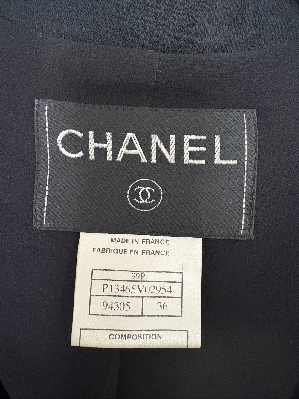 CHANEL Vintage Wool Cropped Blazer Jacket - Picture 4 of 7